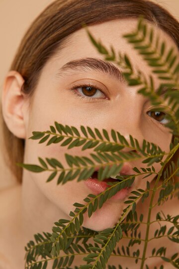 自然美肌之旅：探索純植物護膚與人手facial的奇妙世界